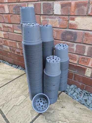 Plant pots 200 used - pots,, teku
